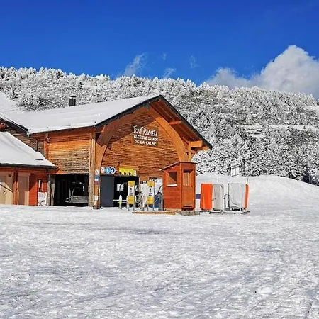 Le Renne Blanc Pyrenees De France Font-Romeu-Odeillo-Via
