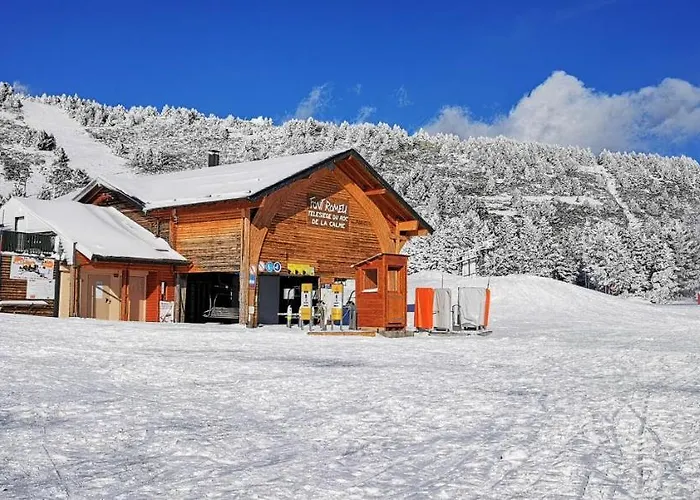 Le Renne Blanc Pyrénées De France Font Romeu